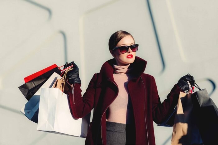 early checkout to shopping day luggage storage