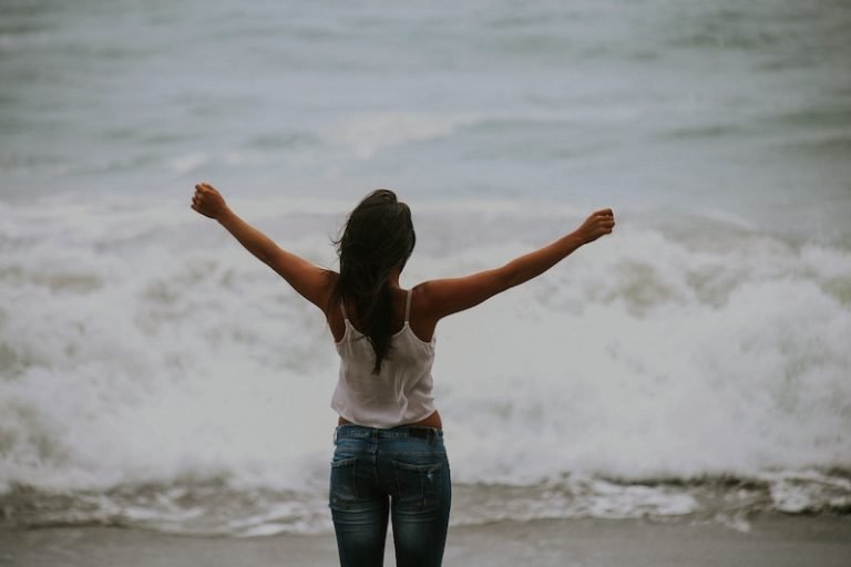 Enjoy the beach hands free