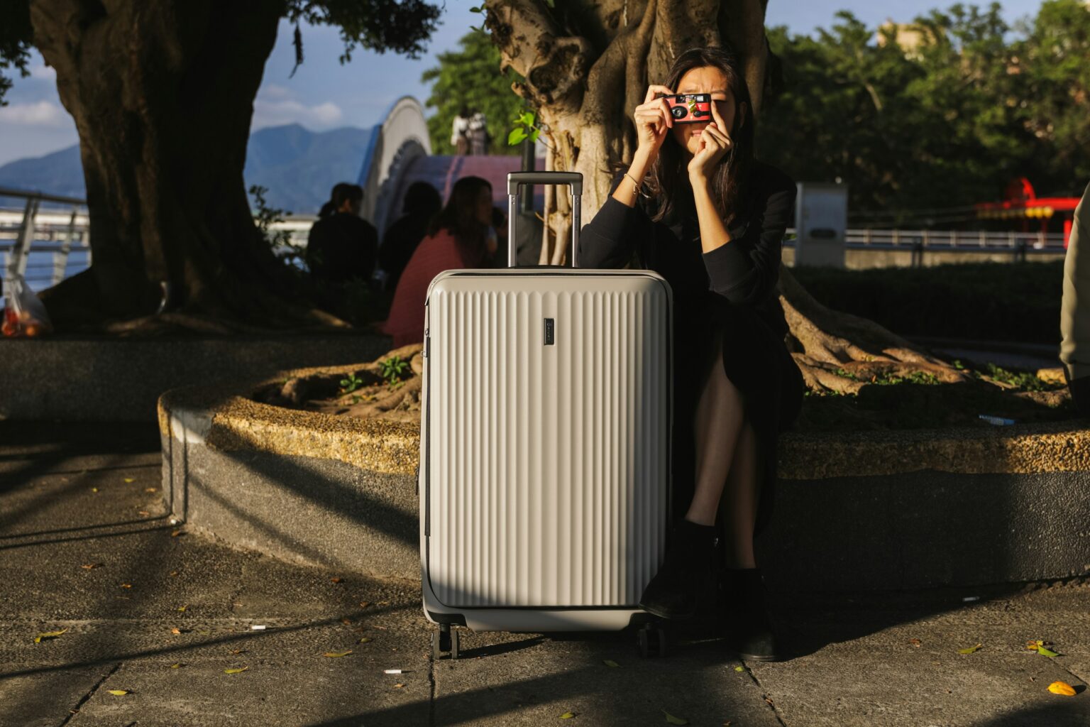 Luggage transfer between Melbourne hotels and Airbnbs